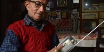 अलविदा योगेश प्रवीन: जो लखनऊ में रहते थे और लखनऊ उनमें