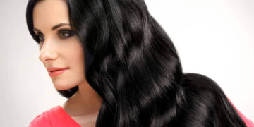 बालों को काला करने के वो उपाय, जो आपके किचन में मौजूद हैं