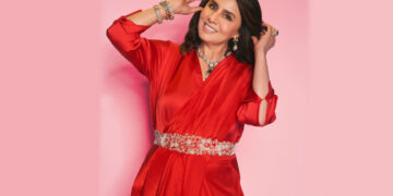 नीतू कपूर से लें पारंपरिक स्टाइल के टिप्स