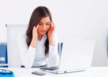 सिर दर्द से राहत पाने के कारगर तरीक़े यहां मिलेंगे