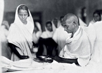 सेहत के साथ गांधी जी के प्रयोग