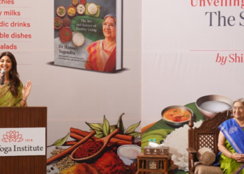 डॉ हंसाजी जे. योगेन्द्र की पुस्तक ‘द सात्विक किचन’ का विमोचन संपन्न